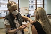 EU sẽ có đủ vaccine cho đa số người dân vào cuối tháng 6 2021