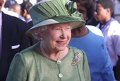 Anh - nơi Nữ hoàng ra nước ngoài không cần hộ chiếu