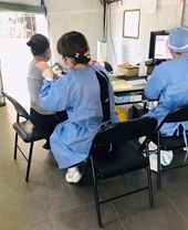 Những người Việt tiêm vaccine Covid-19 ở Trung Quốc