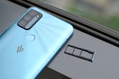 Người Việt lùng mua điện thoại Vsmart