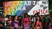 Vụ cưỡng hiếp tập thể người đồng tính nam gây chấn động Brazil