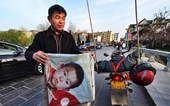 Cha ở Trung Quốc tìm được con trai bị bắt cóc sau 24 năm