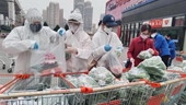 Cách Vũ Hán phân phối thực phẩm khi người dân ở nhà