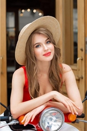 Hoa hậu Nga xin lỗi vì cười nhạo các thí sinh Miss Universe