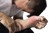 Người bị gout nên ăn uống như thế nào