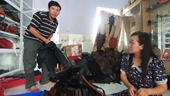 Vợ chồng trẻ tự mở lối đi trước đại dịch Covid-19