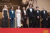 Mỹ nhân thế giới lộng lẫy và không khẩu trang trên thảm đỏ Cannes