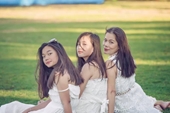 Hai con gái xinh đẹp, thành thạo nhiều thứ tiếng của ca sĩ Mỹ Lệ