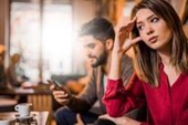Vừa chia tay 30 phút, người yêu cũ khoe ngay ảnh người yêu mới lên facebook