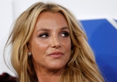 Cha Britney Spears từ bỏ quyền giám hộ tài sản trị giá 60 triệu USD của con gái