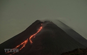 Núi lửa ở Indonesia thức giấc gây ra hành trăm vụ động đất nhỏ