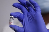 Ông Trump hối thúc người ủng hộ tiêm chủng vaccine ngừa COVID-19