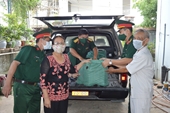 Quảng Ngãi Vợ chồng cựu chiến binh ủng hộ 500 lít nước mắm, 60kg bột nghệ chống dịch Covid-19