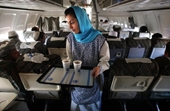 Tiếp viên hàng không nữ ở Afghanistan không được phép đi làm
