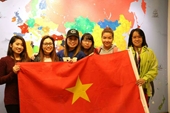 Du học sinh Việt vội vã đổi vé khi Australia hoãn mở cửa