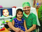 Vị bác sĩ phẫu thuật miễn phí cho hơn 37 000 trẻ em