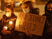 Ba Lan Thêm 1 thai phụ tử vong vì luật cấm phá thai