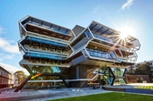 Đại học Monash gặp gỡ và tư vấn trực tuyến sinh viên Việt