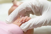 Vì sao trẻ sơ sinh mắc thủy đậu dễ bị biến chứng nguy hiểm