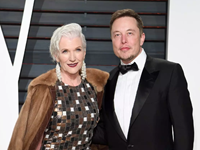 Cựu người mẫu tiếng tăm đã nuôi dạy tỷ phú Elon Musk thế nào