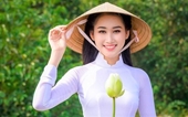 Đoàn Hồng Trang diện áo dài trắng lên đường dự thi Miss Global 2022