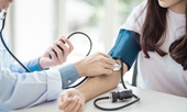 6 triệu chứng báo động huyết áp cao nghiêm trọng