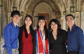 Gia đình gốc Việt có ba con tốt nghiệp đại học top đầu Mỹ