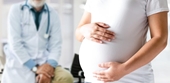 Thai phụ nhiễm COVID-19 tăng nguy cơ sảy thai sớm gần 2 lần