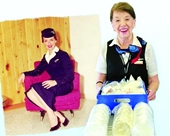 Nữ tiếp viên hàng không có tuổi nghề cao nhất thế giới