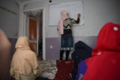 Afghanistan Thiệt hại kinh tế khi trẻ em gái không đến trường