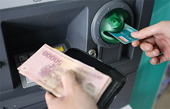 Vợ lấy thẻ ATM của chồng Vợ thiếu tự tin mới đòi giữ lương chồng