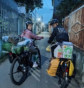 Hành trình ‘đi không rác’ của hai bạn trẻ đạp xe xuyên Việt