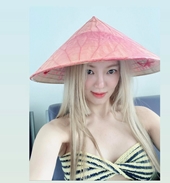 Hyoyeon SNSD , Hoylin khoe ảnh ở Việt Nam