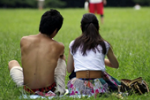 Nhiều người trẻ Nhật không có kinh nghiệm yêu đương, tình dục