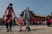 Người dân Trung Quốc giảm mạnh chi tiêu trong Tuần lễ Vàng