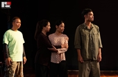 Đạo diễn Việt - Hàn dựng Bến không chồng trên sông với dàn bà tám dẫn chuyện