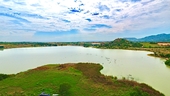 Trải nghiệm cảnh đẹp hồ Núi Một Ninh Thuận - Hồ nước ngọt ẩn mình giữa những điểm du lịch nổi tiếng