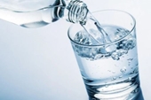 Uống ít nước làm tăng nguy cơ ung thư bàng quang