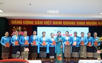 Bế giảng Lớp bồi dưỡng cán bộ Hội LHPN Lào năm 2022