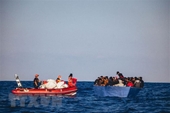 Kêu gọi Italy tiếp nhận những người di cư được cứu trên biển