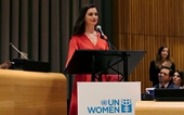 Đại sứ Thiện chí Anne Hathaway Đặt phụ nữ vào trung tâm của phục hồi và phát triển