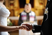 Bùng nổ các cặp vợ chồng mới cưới ở Nhật Bản nhờ ứng dụng hẹn hò