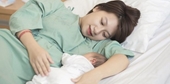 4 lỗi mẹ sinh mổ thường mắc dẫn đến thời gian phục hồi chậm và nguy cơ tai biến cao