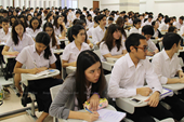 Gỡ rối khoản vay khó trả cho sinh viên Thái Lan