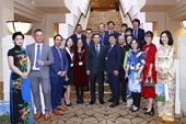Chủ tịch Quốc hội Vương Đình Huệ gặp đại diện cộng đồng người Việt Nam tại Australia