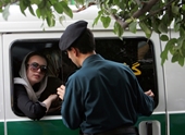 Iran xóa sổ lực lượng cảnh sát chuyên giám sát trang phục phụ nữ