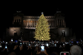 Giáng sinh tại Italy Thông điệp xanh về tiết kiệm năng lượng