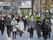 Nhật Bản theo dõi chặt diễn biến số ca tử vong vì COVID-19 tăng nhanh