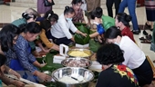 Tổ chức các chương trình đón Tết cổ truyền cho kiều bào tại Lào