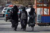 Taliban cấm nữ sinh Afghanistan dự thi tuyển sinh đại học